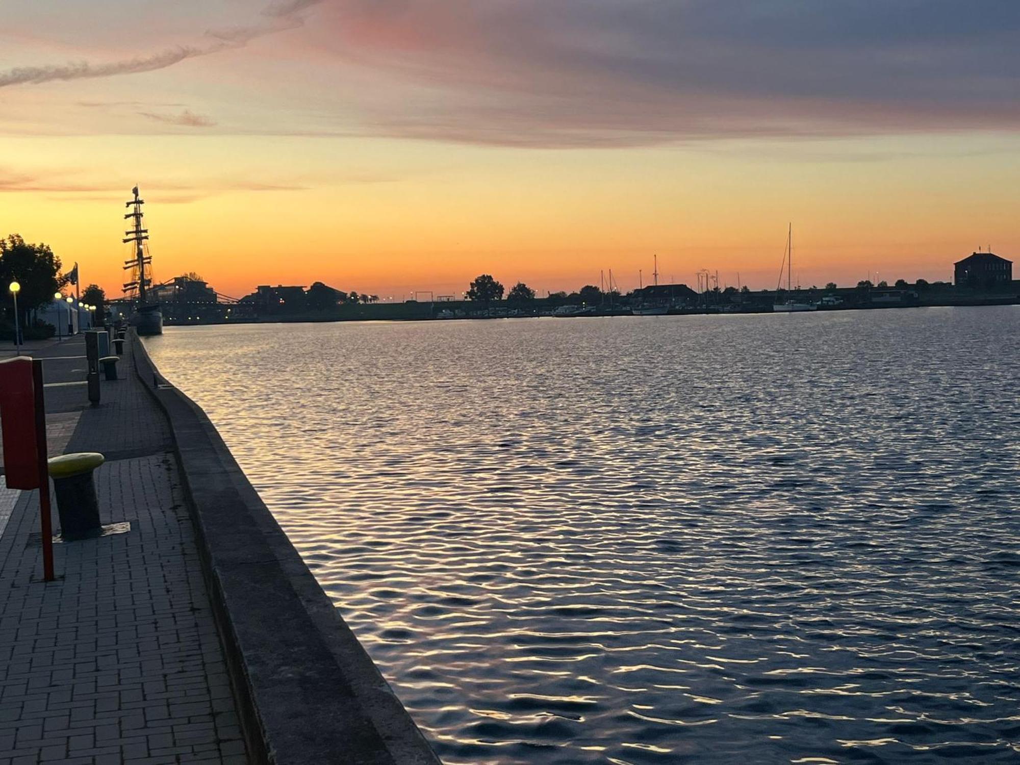Dat Wittsche Hus - Ferienwohnung An Der Nordsee Wilhelmshaven Exteriér fotografie